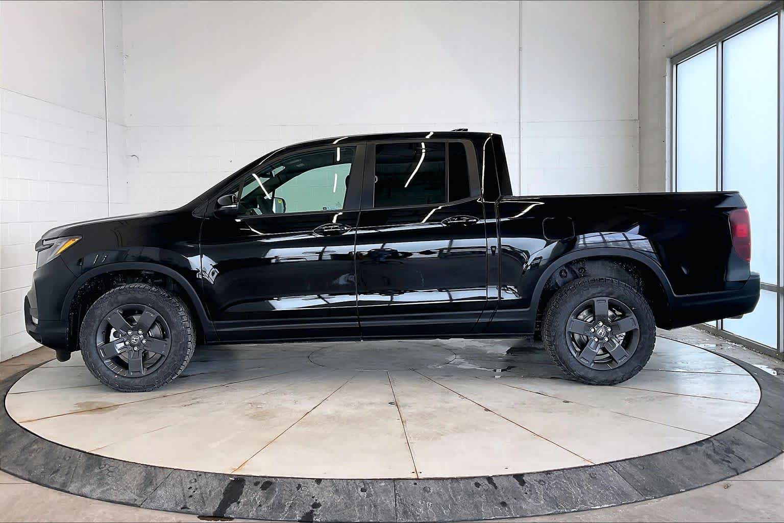 Thumbnail: 2026 Honda Ridgeline - 3