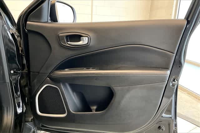 Thumbnail: 2018 Jeep Compass - 31