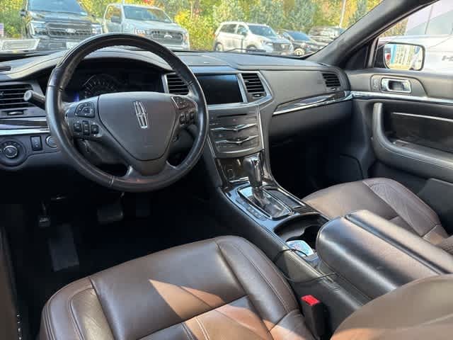 Thumbnail: 2016 Lincoln MKS - 9