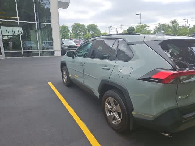 Thumbnail: 2022 Toyota RAV4 - 3