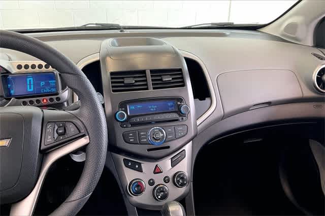 Thumbnail: 2015 Chevrolet Sonic - 17