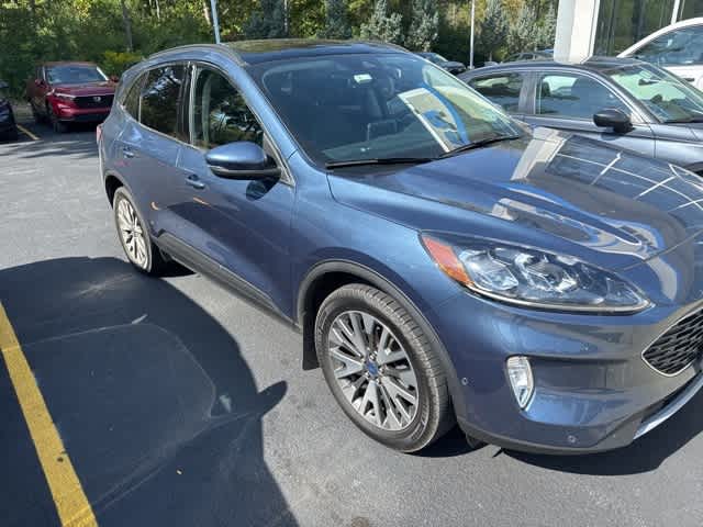 Thumbnail: 2020 Ford Escape - 3