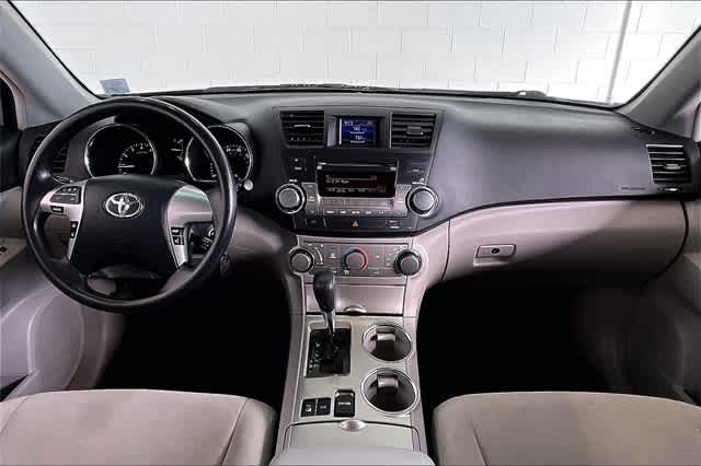 Thumbnail: 2012 Toyota Highlander - 11