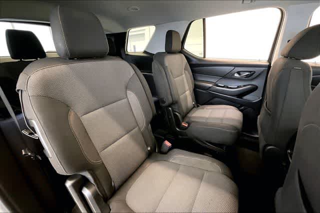 Thumbnail: 2018 Chevrolet Traverse - 26