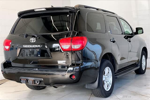Thumbnail: 2017 Toyota Sequoia - 24
