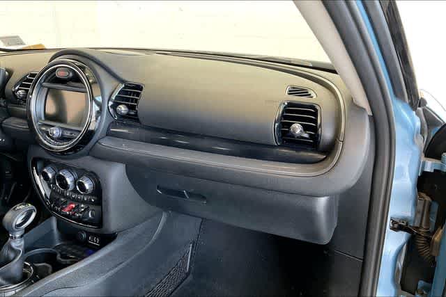 Thumbnail: 2017 MINI Cooper Clubman - 24