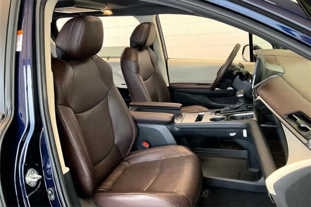 Thumbnail: 2023 Toyota Sienna - 15
