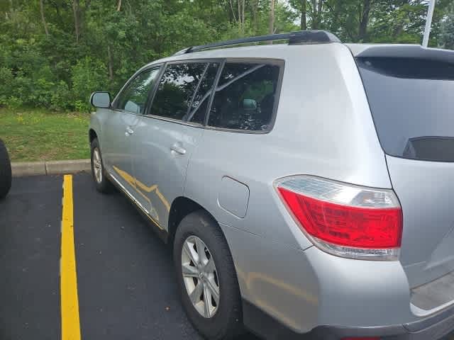 Thumbnail: 2012 Toyota Highlander - 3