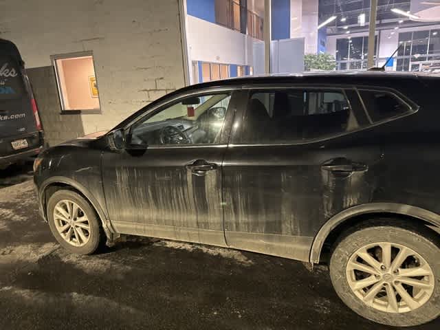 Thumbnail: 2018 Nissan Rogue Sport - 8