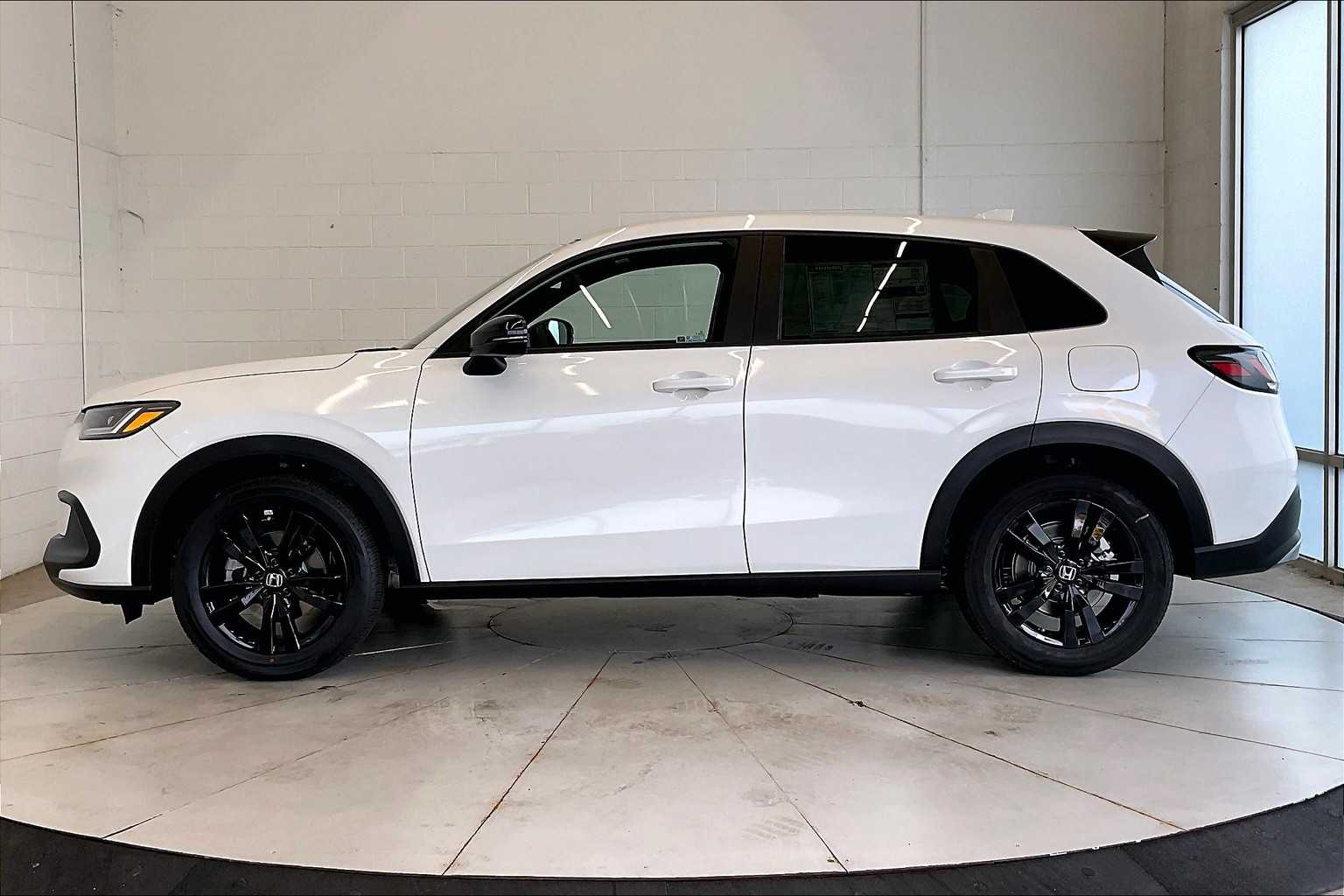 Thumbnail: 2026 Honda HR-V - 3