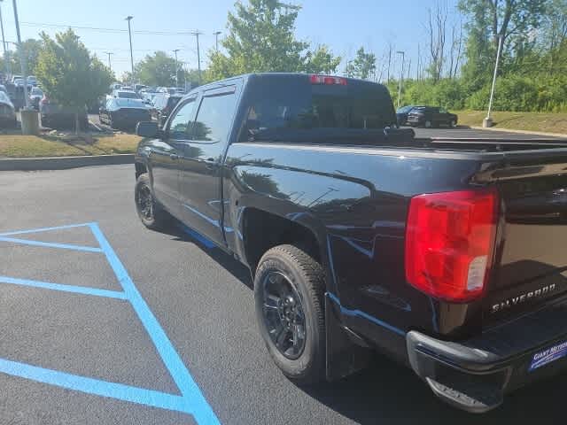 Thumbnail: 2018 Chevrolet Silverado 1500 - 3