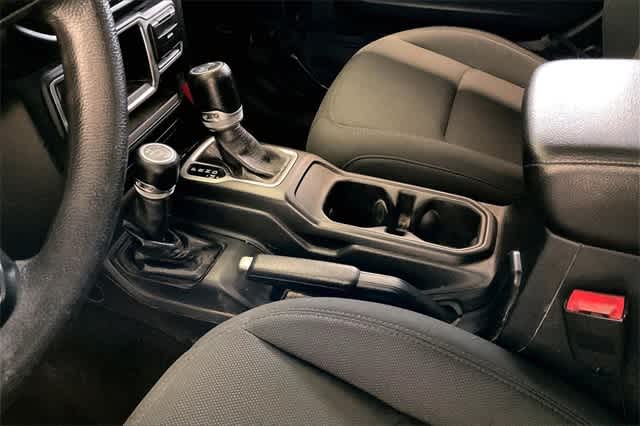 Thumbnail: 2018 Jeep Wrangler - 17