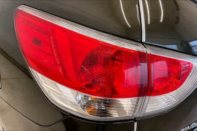 Thumbnail: 2015 Nissan Pathfinder - 33