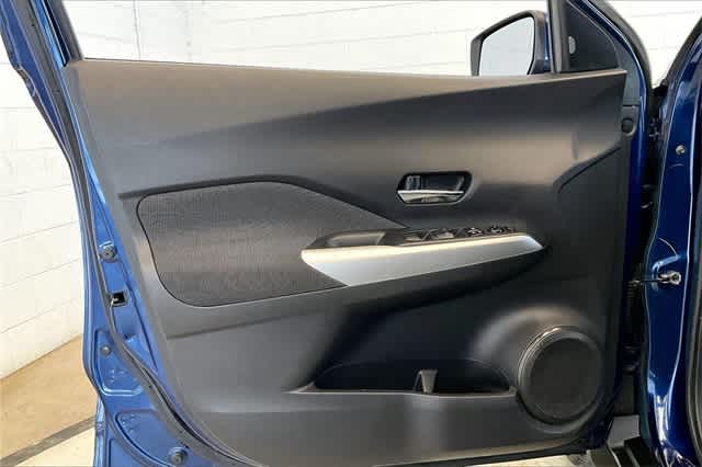 Thumbnail: 2020 Nissan Kicks - 30