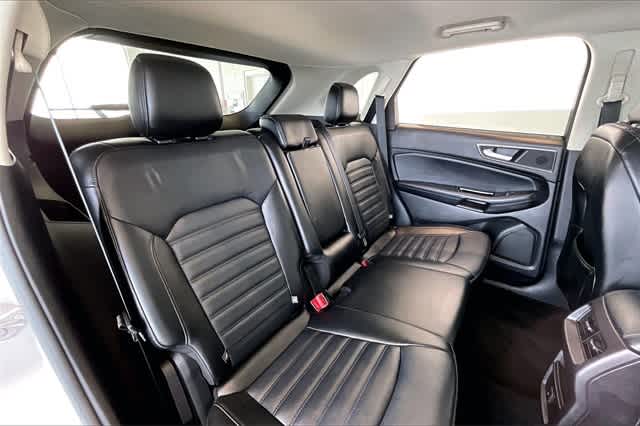 Thumbnail: 2015 Ford Edge - 26