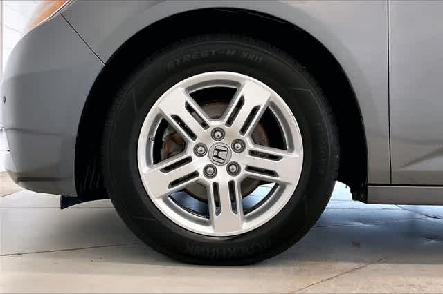 Thumbnail: 2012 Honda Odyssey - 8