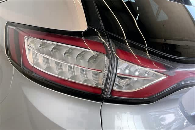 Thumbnail: 2015 Ford Edge - 33
