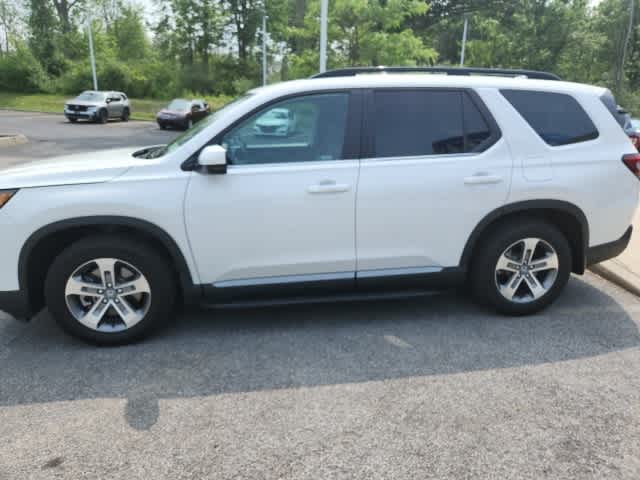 Thumbnail: 2023 Honda Pilot - 4