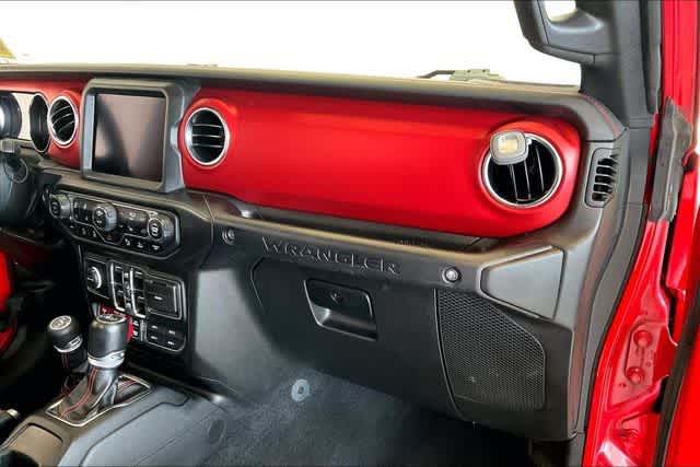 Thumbnail: 2021 Jeep Wrangler - 24
