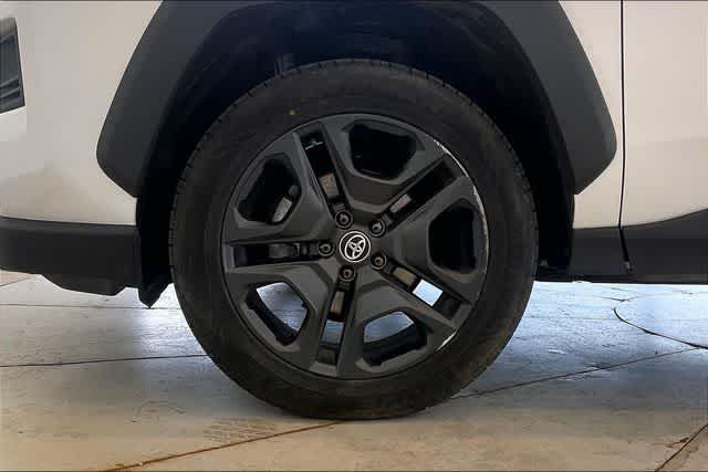 Thumbnail: 2024 Toyota RAV4 - 9
