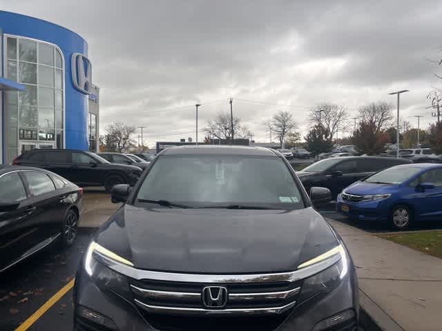 2017 Honda Pilot EX-L photo 3