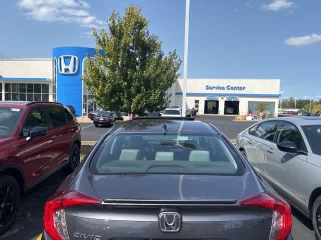 Thumbnail: 2017 Honda Civic - 5