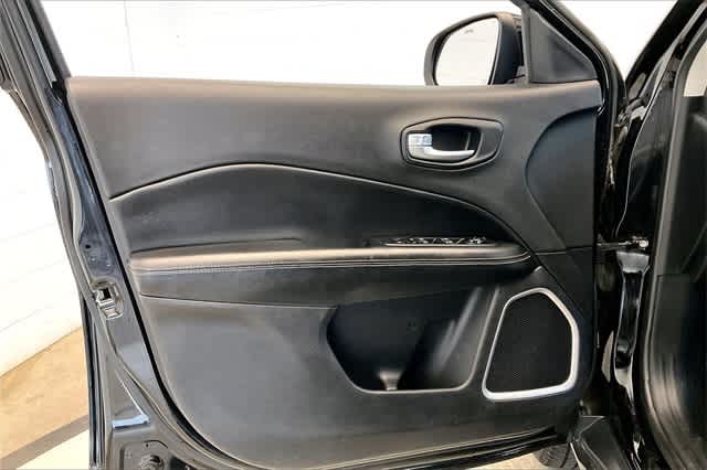 Thumbnail: 2018 Jeep Compass - 30