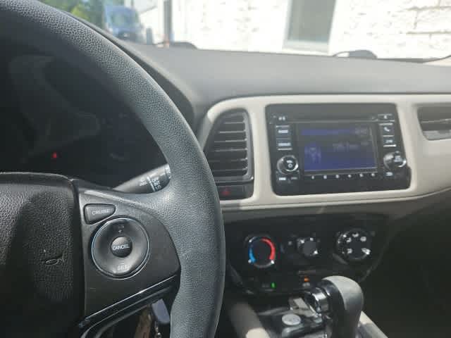Thumbnail: 2018 Honda HR-V - 15