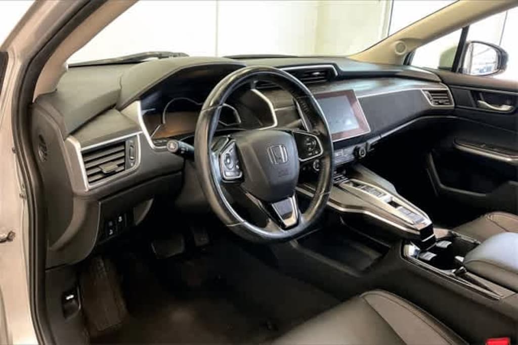 Used 2018 Honda Clarity Plug-In Hybrid Touring Sedan
