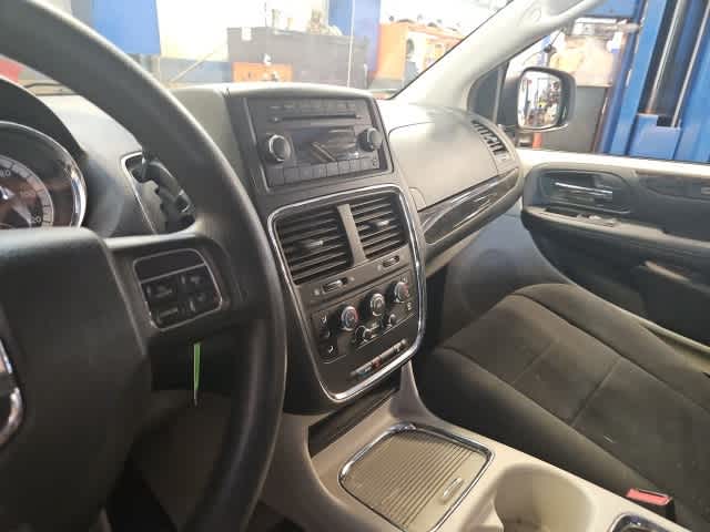 Thumbnail: 2012 Dodge Grand Caravan - 15