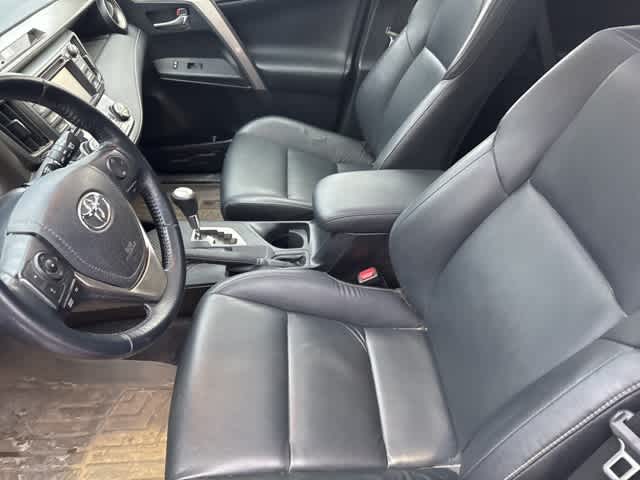 Thumbnail: 2015 Toyota RAV4 - 12