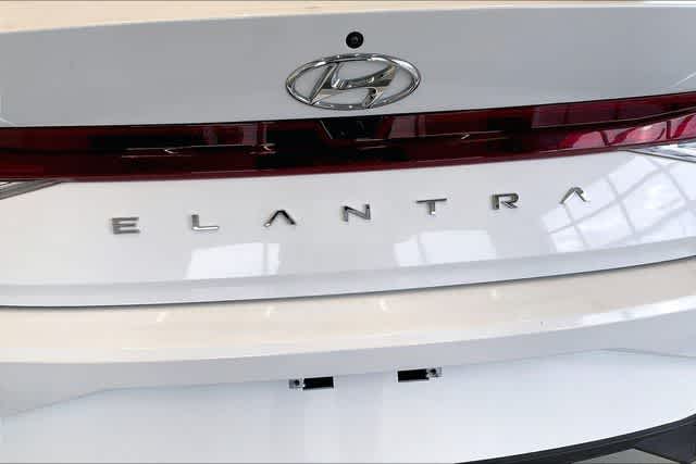 Thumbnail: 2021 Hyundai Elantra - 34