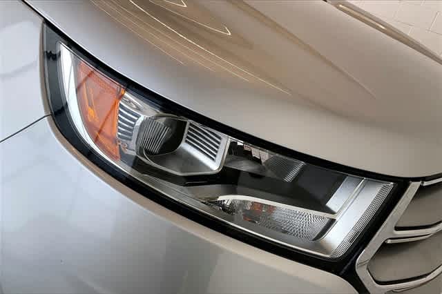 Thumbnail: 2015 Ford Edge - 32