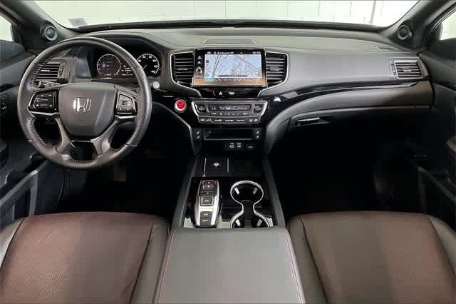 2024 Honda Ridgeline Black Edition 9