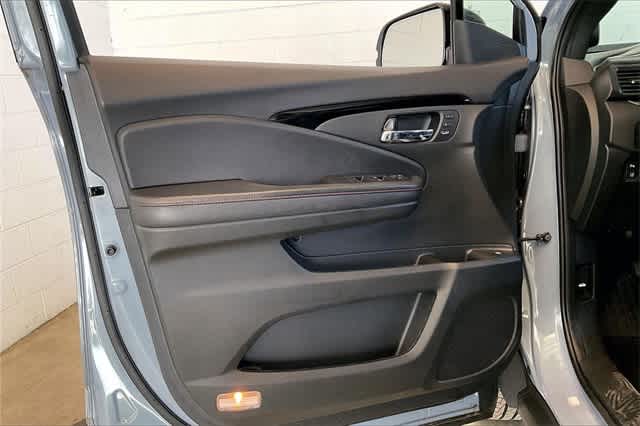 Thumbnail: 2023 Honda Ridgeline - 30