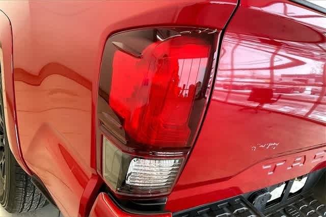 Thumbnail: 2022 Toyota Tacoma - 33