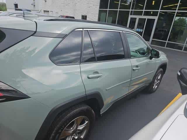 Thumbnail: 2022 Toyota RAV4 - 7