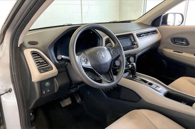 Thumbnail: 2017 Honda HR-V - 3