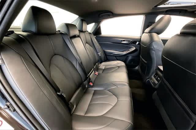 Thumbnail: 2019 Toyota Avalon - 26