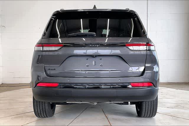 Thumbnail: 2023 Jeep Grand Cherokee - 6