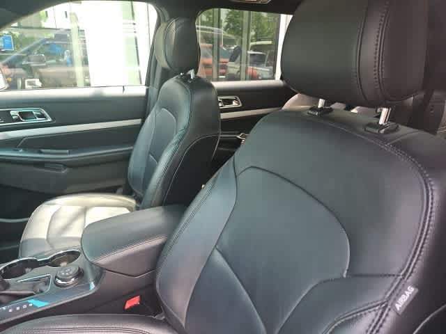 Thumbnail: 2016 Ford Explorer - 11