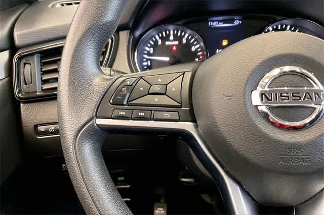 Thumbnail: 2018 Nissan Rogue Sport - 27