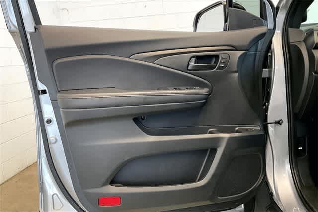 Thumbnail: 2025 Honda Passport - 30