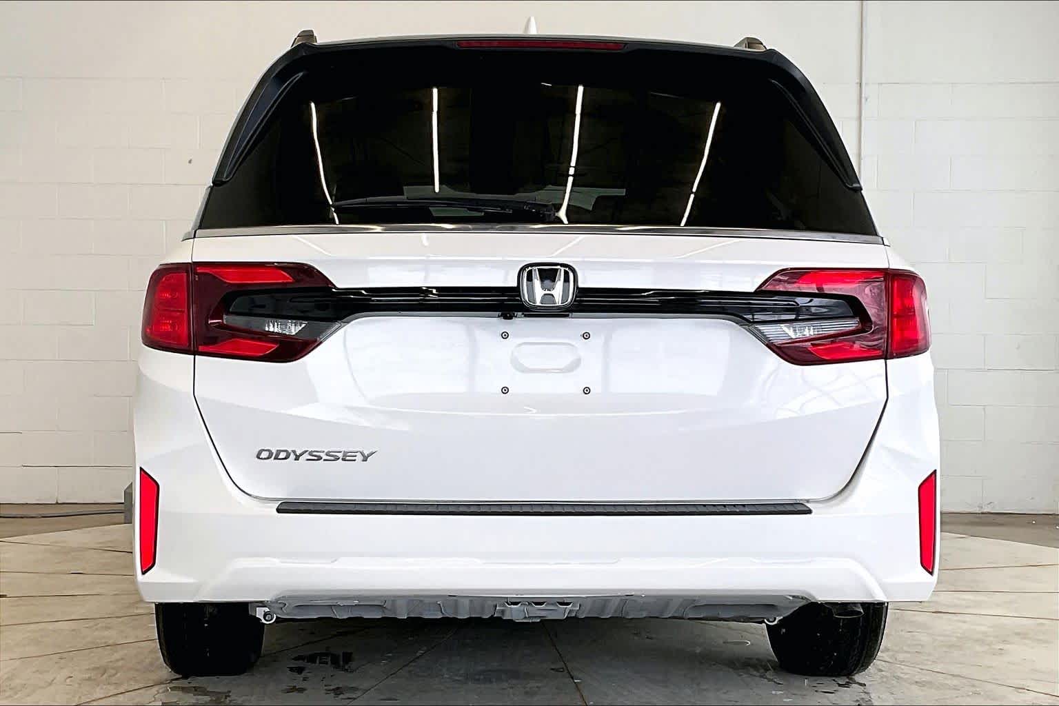 Thumbnail: 2026 Honda Odyssey - 5