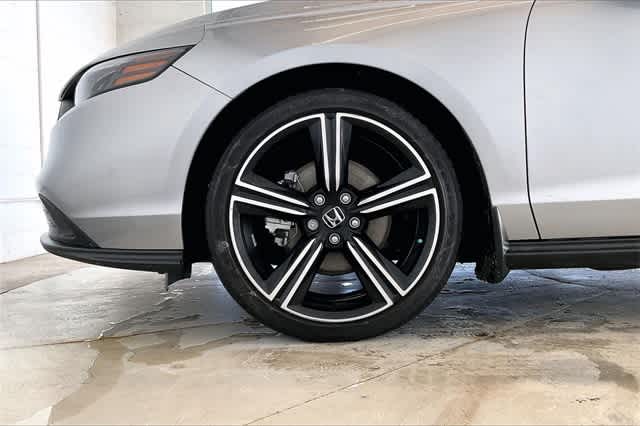 Thumbnail: 2025 Honda Accord - 9