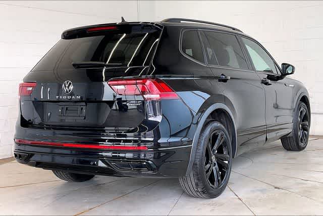 Thumbnail: 2023 Volkswagen Tiguan - 24