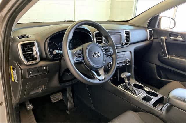 Thumbnail: 2017 Kia Sportage - 3