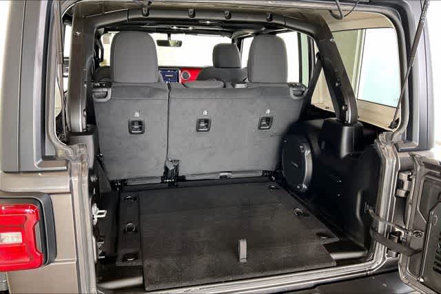 Thumbnail: 2022 Jeep Wrangler - 20