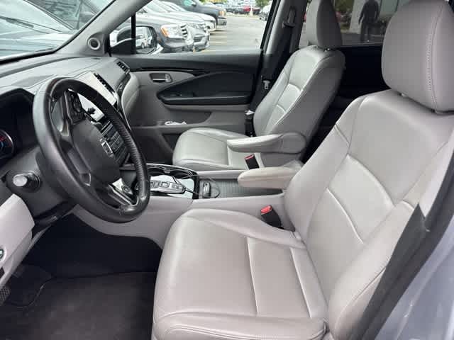 Thumbnail: 2019 Honda Pilot - 13