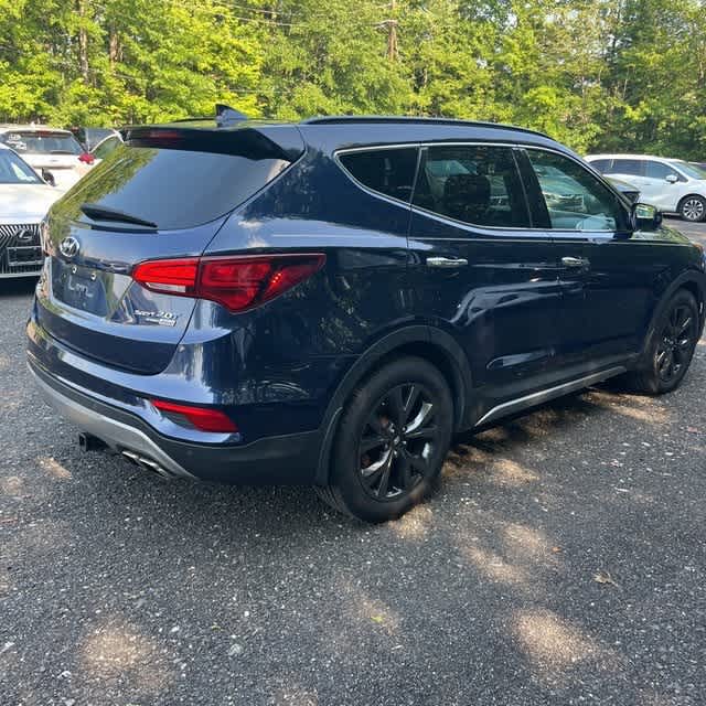 Thumbnail: 2017 Hyundai Santa Fe - 6